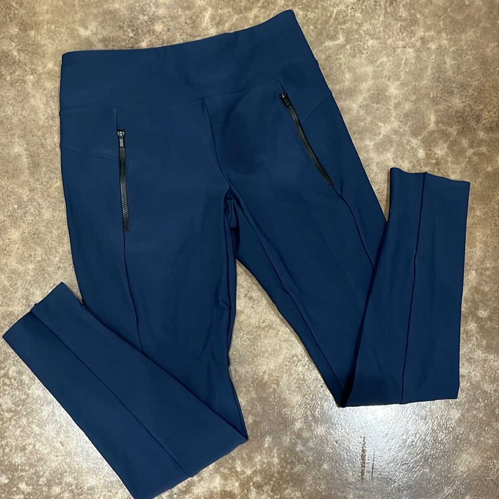 Athleta cropped navy pant